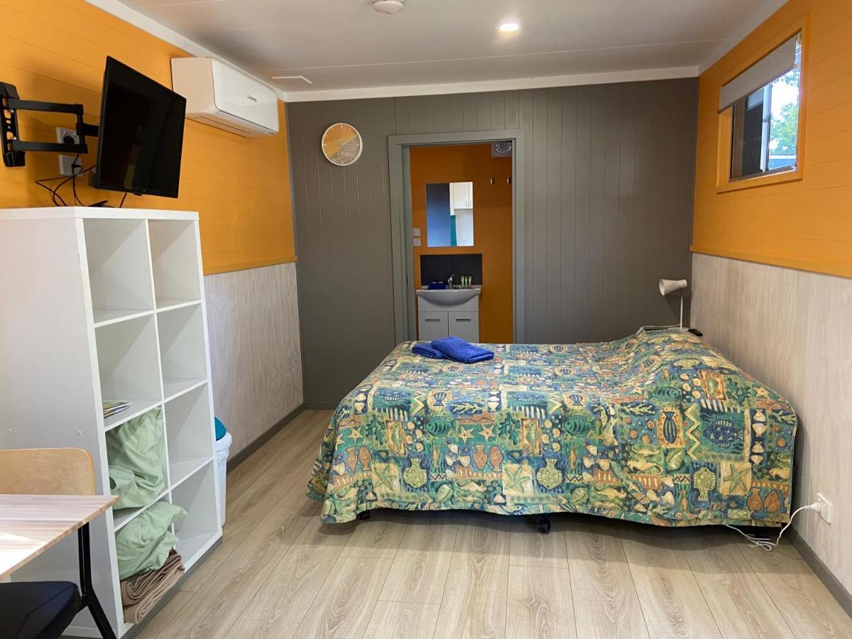 Beachcomber Caravan Park Mallacoota Exteriör bild